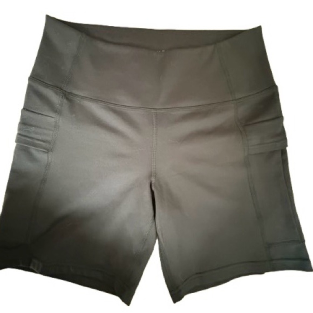 Laundry By Shelli Segal High-Waisted Black Shorts size Medium